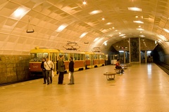 Площадь Ленина: подземный вестибюль
