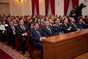 В Волгограде губернатор провел рабочую встречу