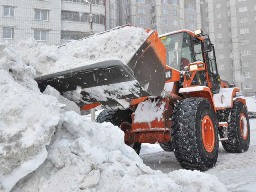 В Волгограде дорожники за ночь вывезли 780 кубов снега