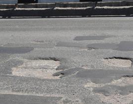В Волгограде не ремонтируют дороги в благородных целях