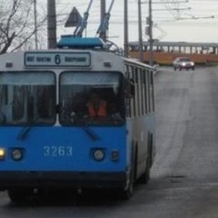 В Волгограде сотрудники завода «Каустик» требуют вернуть троллейбус №6