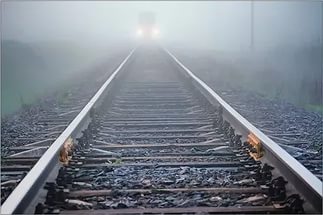 В Волгограде грузовой поезд переехал пенсионерку