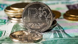 Согласны  ли  Вы,  что российской экономике нужна сильная национальная валюта?