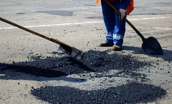 В Волгограде на ремонт дорог потратили 3 миллиарда рублей