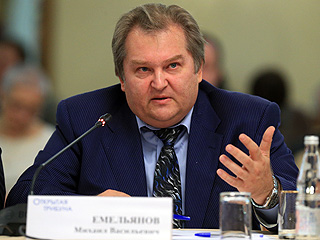 Михаил Емельянов 