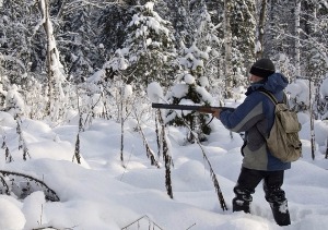Под Волгоградом полицейские спасли охотника, заблудившегося в лесу