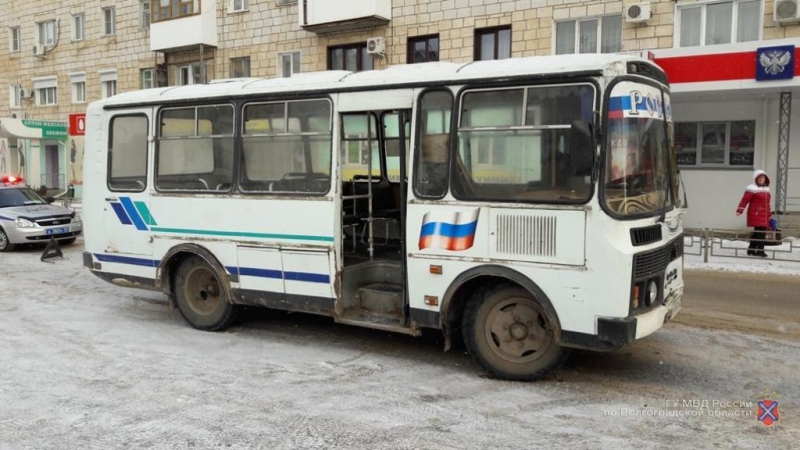 Под Волгоградом 81-летняя пенсионерка попала под колёса автобуса