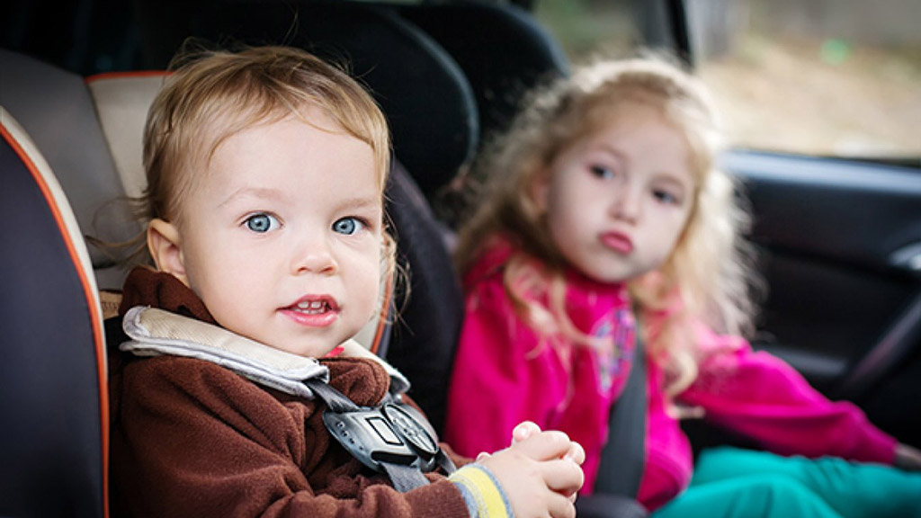 Дети до 12 лет могут ездить в машине без автокресел