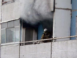 В центре Волгограда из горящей  многоэтажки эвакуировали 20 человек