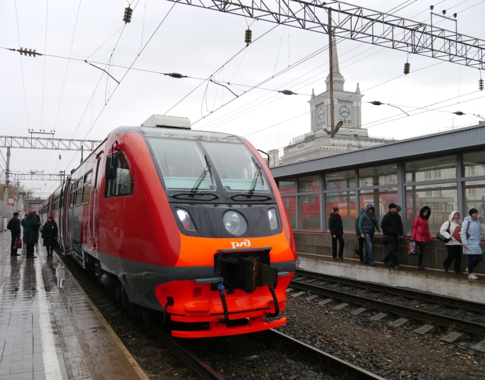 Расписание пригородного поезда Волгоград-1 - Суровикино частично изменяется