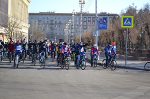 В Волгограде прошел зимний велопарад