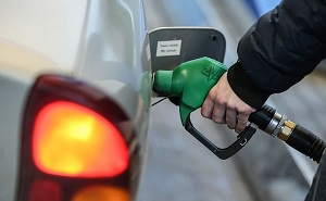Россия попала в десятку стран с самым дешевым бензином