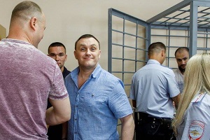 Ставленника убитого «смотрящего» по Волгограду приговорили к 7 годам колонии за вымогательство и побои