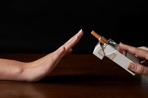 Некурящим сотрудникам предложили увеличить премии