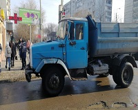 В Ворошиловском районе грузовик сбил школьника