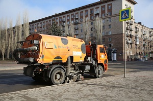 В Волгограде завершаются работы по очистке дорог