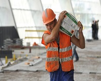 Две трети россиян готовы работать без зарплаты