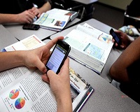 В России могут запретить смартфоны в школах