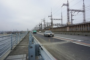 Реконструкция моста через ГЭС возобновится в феврале