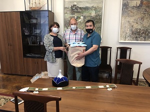 Монгольские партнёры привезли в Волгоград маски, перчатки и антисептики