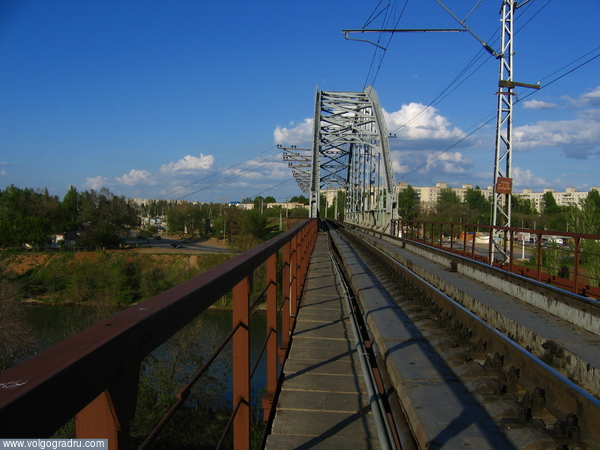 мост в Красноармейском районе. мост, канал, Красноармейс