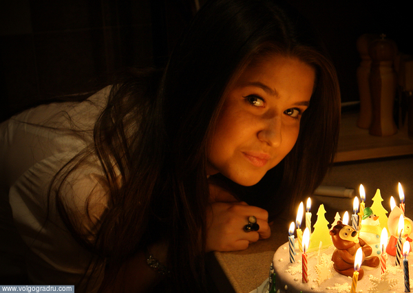 ....надцать лет. день рождения, свеча, торт