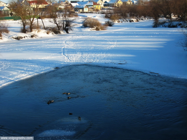 Зимний пляж. река, лёд, Бузулук