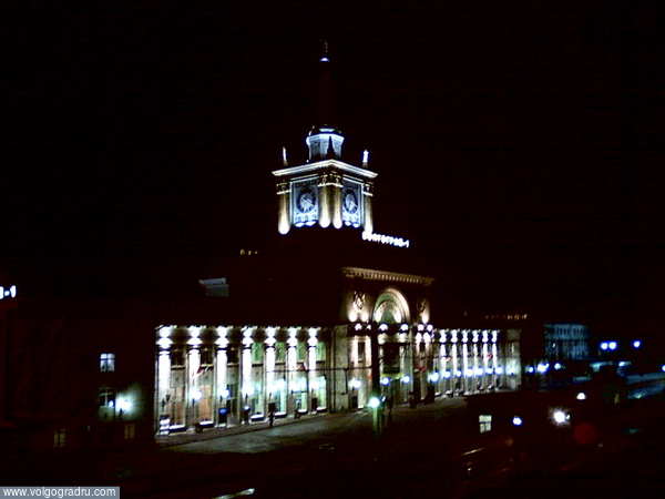 Вокзал ночью. Волгоград, вокзал, красивое небо