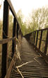 Старый ржавый мостик