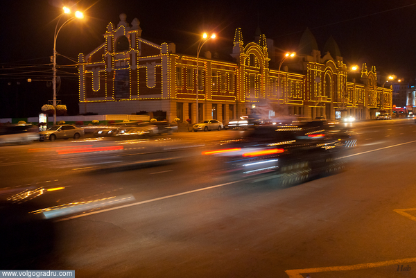 Новосибирский краеведческий музей.. ночь, архитектура, фонари