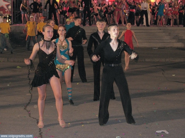 Танцуют все!. студенческая весна, открытие фестиваля, концерт на набережной