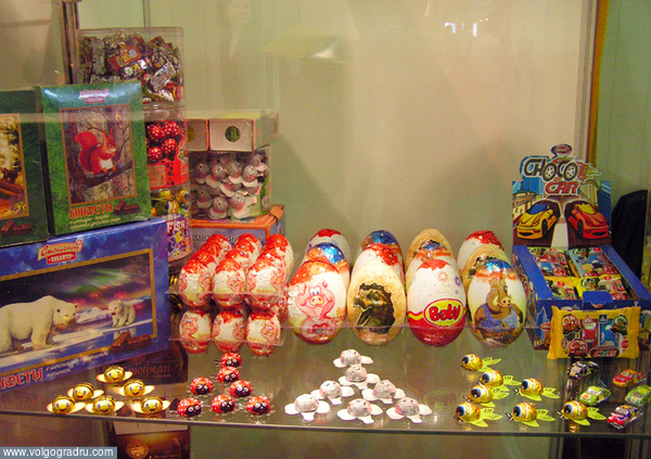 Шоколадные яйца . Продовольственный рынок - 2007, продовольственная выставка, шоколадные яйца