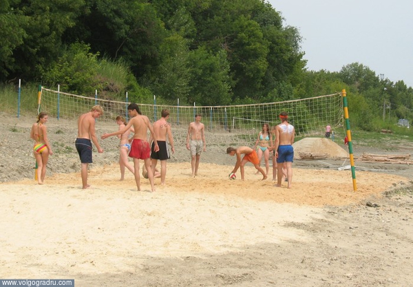 Пляжный волейбол. Центральный пляж, ЦПКиО, отдых
