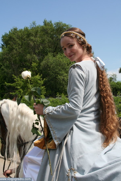 Эртинель. жители, Принцесса, девушка на коне