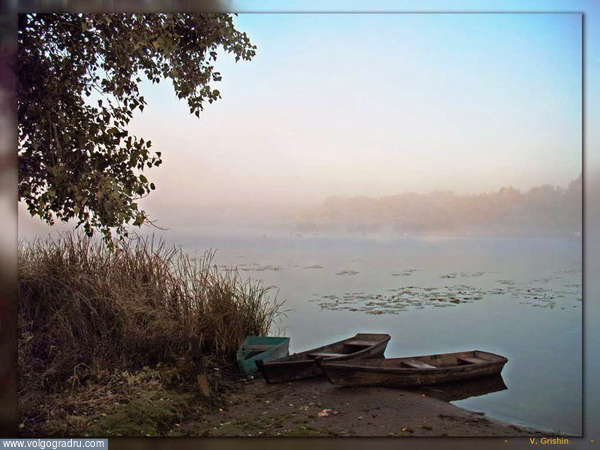 Утро туманное.... Туман, лодки, озеро