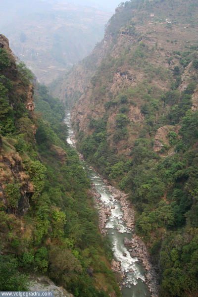 горная речка. непал, горы, горная река
