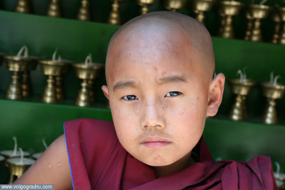 маленький монах. Непал, монах, буддизм
