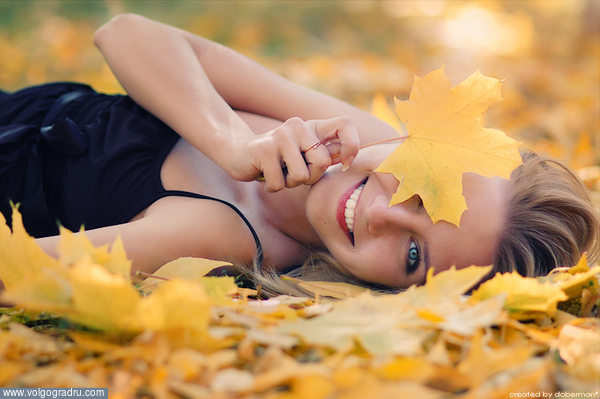 Осенняя проверка зрения. осень, портрет, желтые листья
