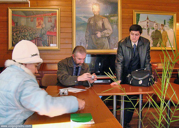 2009г. г. ВОЛГОГРАД. поэты, художники, священники