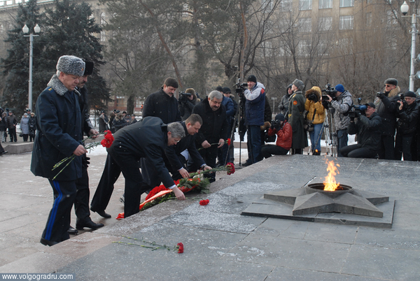 2 февраля - площадь Павших борцов (фото О.Литвин). годовщина, Сталинград, Сталинградская битва