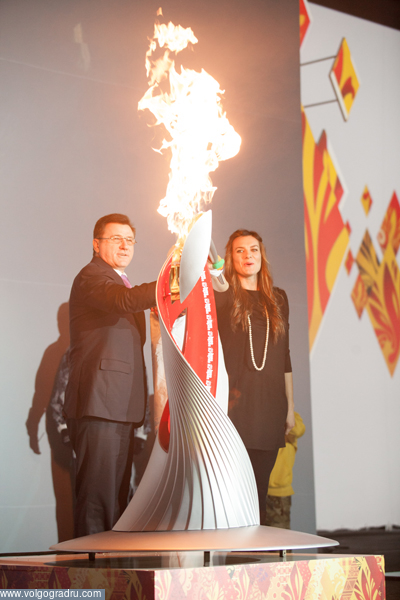 Эстафета олимпийского огня в Волгограде. Эстафета олимпийского огня в Волгограде, олимпийский огонь, исинбаева