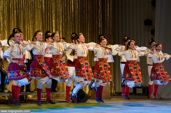 Болгарские танцы. Болгария, болгарская культура, народные танцы