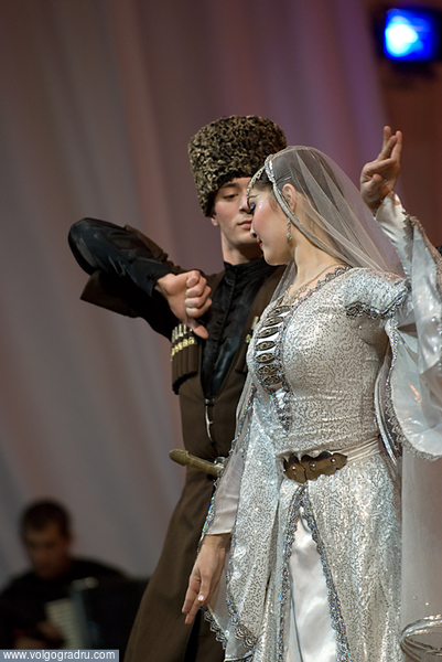 Чеченский танцевальный ансамбль . Вайнах, чеченская культура, танцы