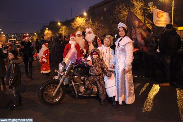 Парад Дедов Морозов-2015. Деды Морозы, парад, Волгоград