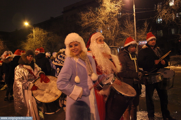 Парад Дедов Морозов-2015. Деды Морозы, парад, Волгоград