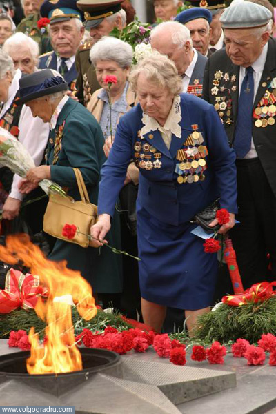 Ветераны у Вечного огня. 60 лет победы, Сталинград, Волгоград
