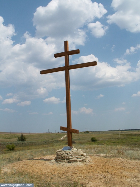 Поклонный крест в честь Александра Невского. Ольховка, 