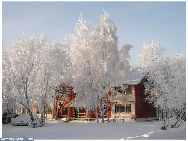 "деревяшка" - это название домов деревянного фонда. лангепас, зима, город
