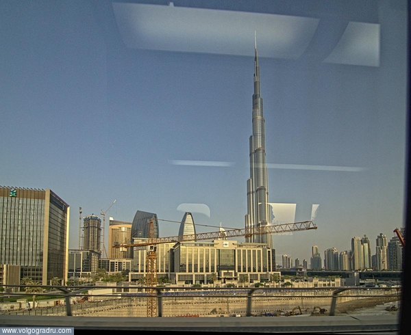 фото из поезда метро. небоскребы, из окна, Дубай