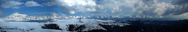 Панорама Эльбруса. 